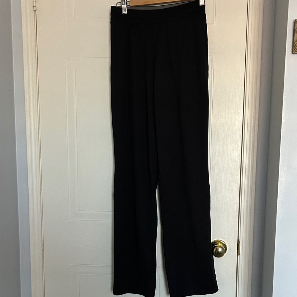 Under Armour Black straight Leg Pants